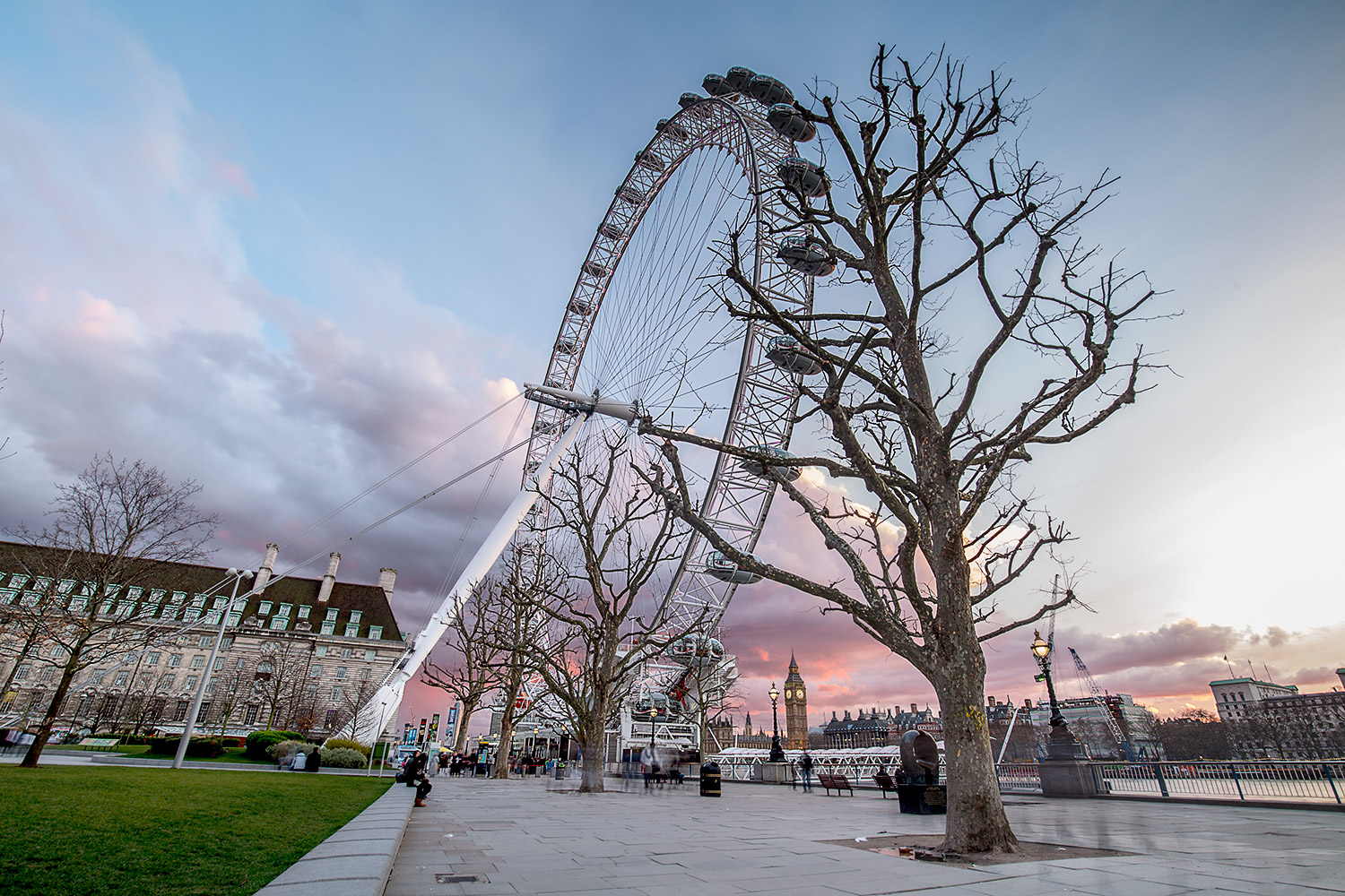 The London Eye ferris wheel